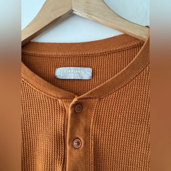 Everlane Organic Cotton Brown Waffle Long Sleeve Henley Top - Picture 5 of 8
